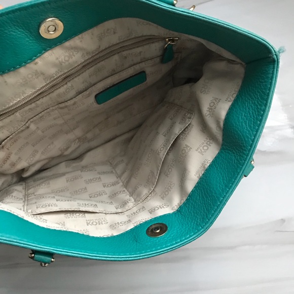 Michael Kors Shoulder/Hobo Bag - Picture 4 of 5